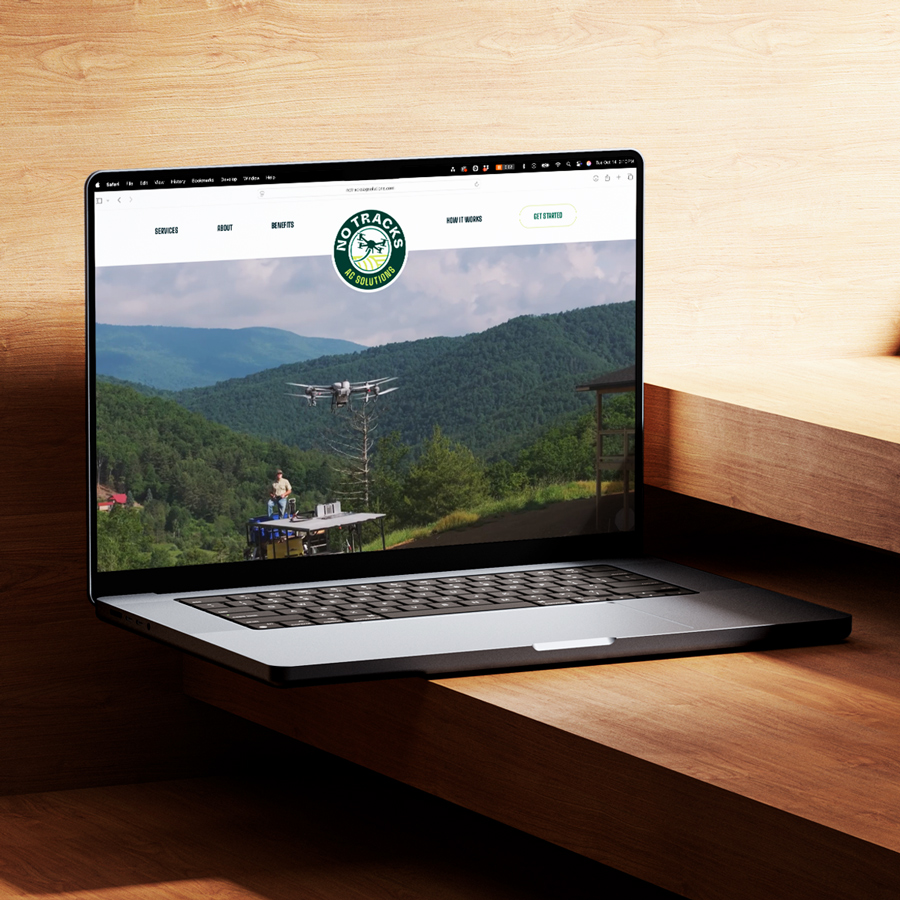 NoTracks website shown on a laptop